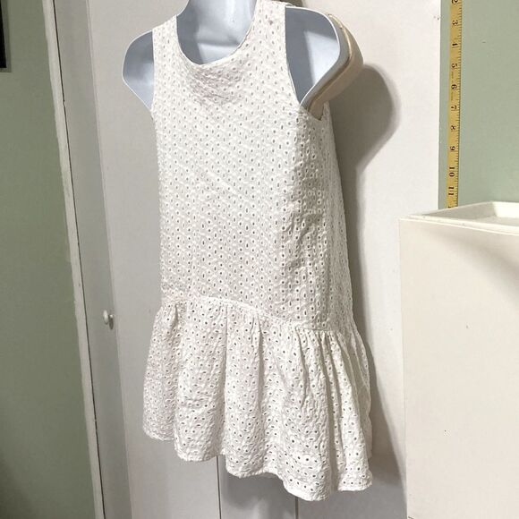 CAT & JACK Eyelet Sleeveless White Girls Summer Tiered Ruffle Dress Medium 7 8 - Picture 6 of 10